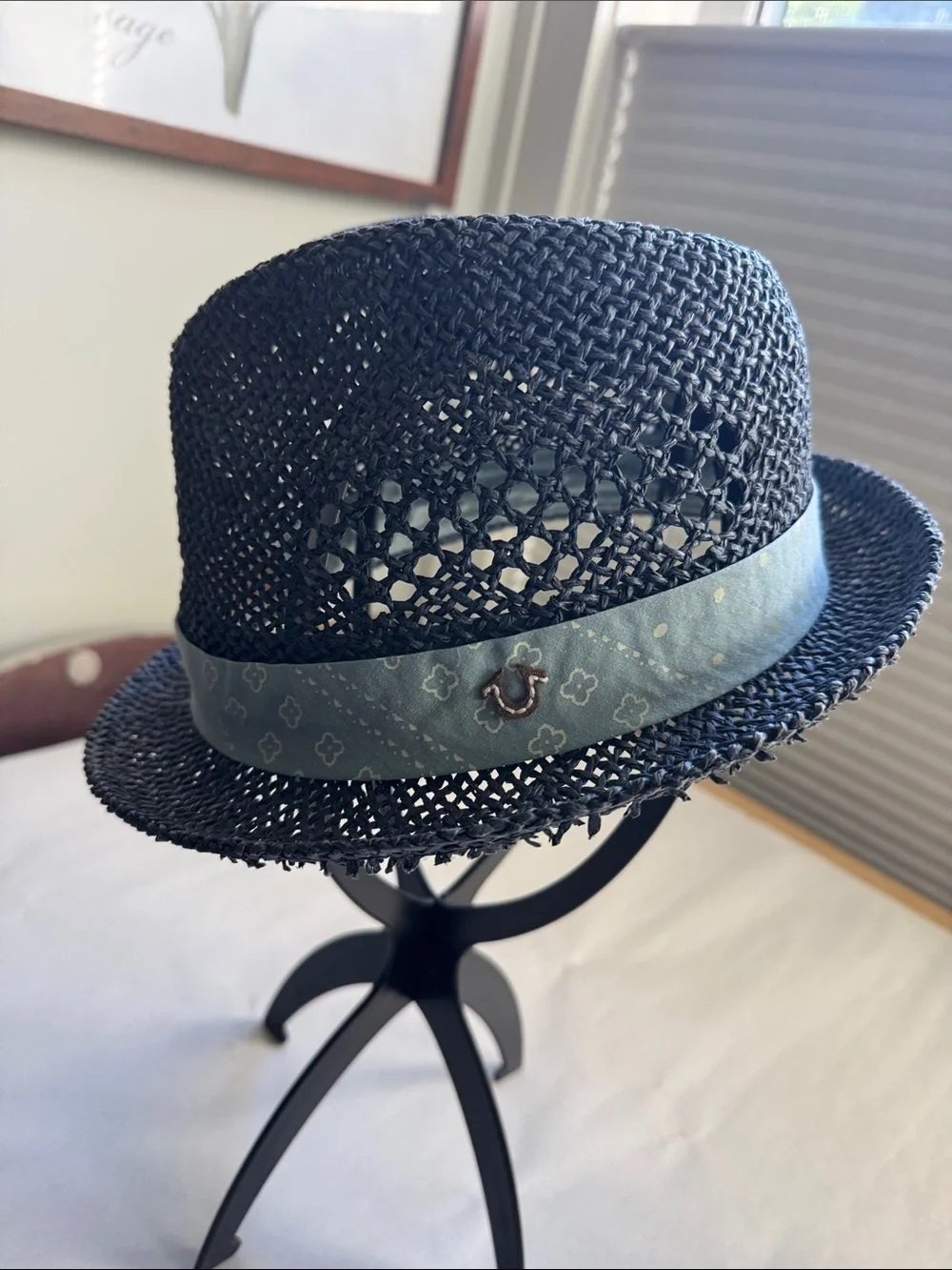 True Religion Fedora Straw Hat Mens S/M Navy blue banded paper Beach coastal